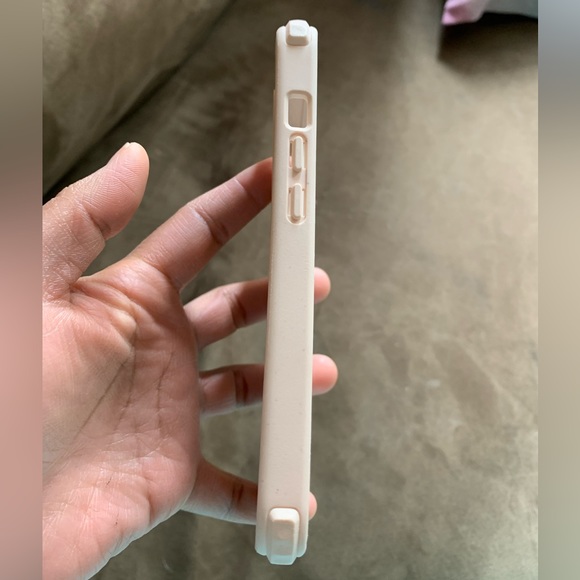 Casetify iPhone 13 Pro Phone Case Sunflowers Like New EUC - Picture 6 of 10